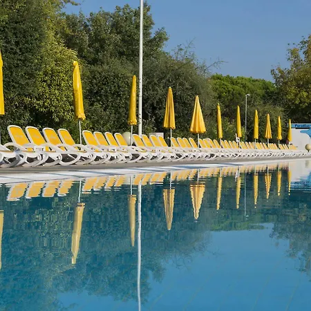 Camping Village Garden Paradiso-3